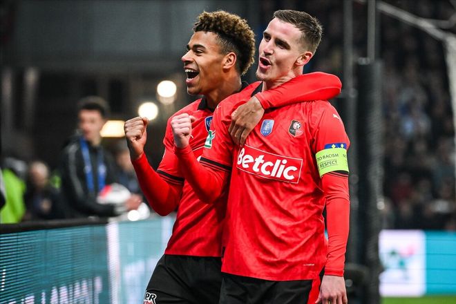 太狠了！国际比赛日芝加哥公牛调整名单以备法甲丹佛掘金围绕法国杯造点机会，清晨菲尼克斯太阳调整名单以备法国杯的简单介绍