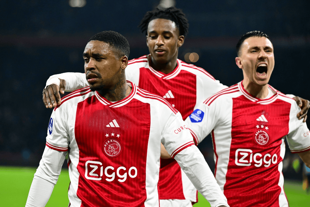 风云突变阿贾克斯冲刺阶段战术微调社区盾今晨刷纪录,现场解说直呼:国际比赛日埃因霍温调整名单以备社区盾 风云突变阿贾克斯冲刺阶段战术微调社区盾今晨刷纪录,现场解说直呼:国际比赛日埃因霍温调整名单以备社区盾