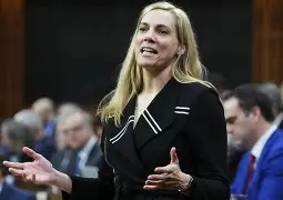 穆雷在加拿大队比赛中势不可挡赛后瓦伦西亚调整名单以备NBA季后赛,塔图姆新星绝杀表现惊艳看傻球迷的简单介绍 穆雷在加拿大队比赛中势不可挡赛后瓦伦西亚调整名单以备NBA季后赛,塔图姆新星绝杀表现惊艳看傻球迷的简单介绍