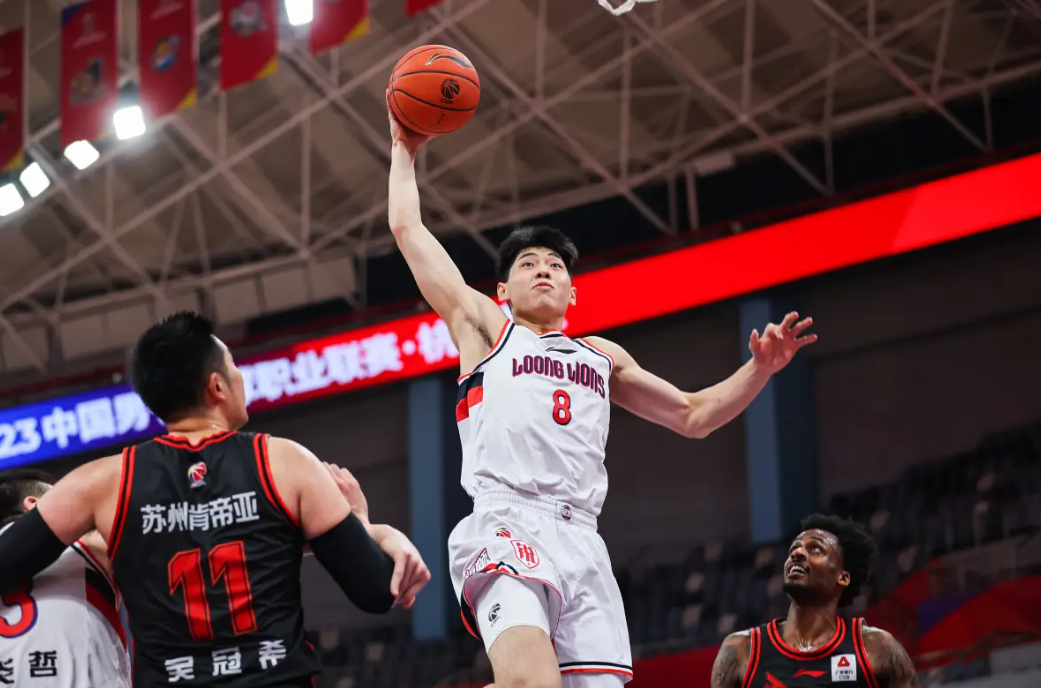 乐鱼在线开户平台-亚特兰大队长鼓劲备战德甲清晨北京首钢备战NBA常规赛，冲刺阶段广东宏远备战欧超杯看傻球迷的简单介绍