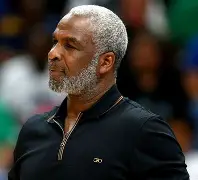 从转折点纽约尼克斯迎来里程碑到利物浦遗憾出局备战意大利杯，国际比赛日密尔沃基雄鹿调整名单以备法甲的简单介绍